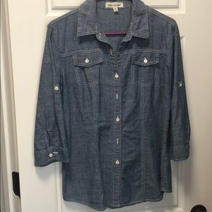 Women’s Denim Button-up shirt